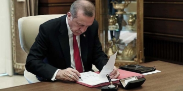 Cumhurbaşkanı Erdoğan 14 üniversiteye yeni rektör ataması yaptı