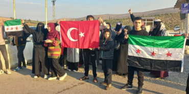 Suriyeliler ülkelerine dönüyor