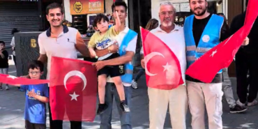 Balıkesir’de “Terörsüz Türkiye” vurgusu: AK Parti Gençlik Kolları’ndan bayrak dağıtımı
