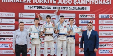 Kars, sporda yükselmeye devam ediyor! Türkiye İkinciliği Kars’a Geldi!