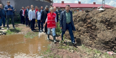AK Parti Kars Milletvekili Adem Çalkın, Sel felaketinin yaşandığı Sahada inceleme yaptı