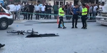 Tırın Çarptığı Bi̇si̇klet Sürücüsü Hayatını Kaybetti̇