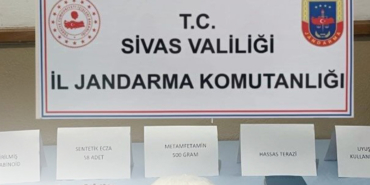 Sivas’ta Jandarmadan Uyuşturucu Operasyonu: 5 Şüpheli Yakalandı