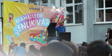 “Mahallede Şenlik Var: Minikler Neşeyle Coştu”