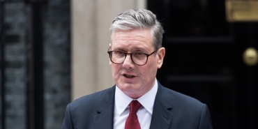 İngiltere Başbakanı Keir Starmer, Ukrayna’daki Savaşın Sonlandırılması İçin Adil Barış Çağrısı Yaptı