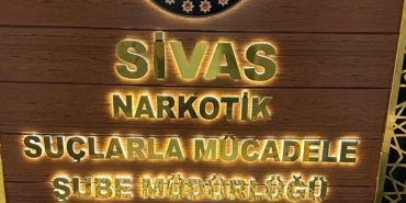 Sivas’ta Suçla Mücadele: Şarkışla’da Hırsızlık, Kent Merkezinde FETÖ Firarisi Operasyonu