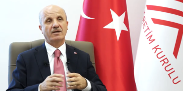 YÖK Başkanı Özvar: “Üniversitelerde Ders Planları Sadeleşecek, Uygulamalı Eğitim Güçlenecek”