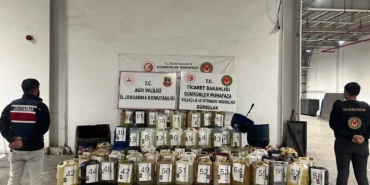 Ağrı’da Otobüs’de 1 ton 167 kilogram Sıvı Metamfetamin ele geçirildi.