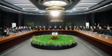 Kocaeli Gebze’de Yeni Alarm: Çatırtı Sesleri Korkuttu, Binalar Tahliye Edildi – Bakan Murat Kurum Bölgede İncelemelerde Bulundu