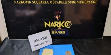 Sivas’ta Uyuşturucu Operasyonu: 3 Şahıs Tutuklandı