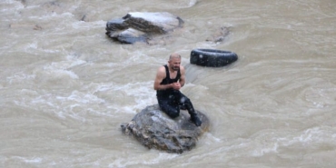 4 Madenci, Zap Suyu’na Düşen Araçtan Kurtarıldı