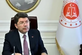 616x321-adalet-bakani-yilmaz-tunctan-net-mesaj-terorsuz-turkiye-surecinde-al-ver-olmaz-dem-partiye-okkali-yanit-1746004993249.webp.webp
