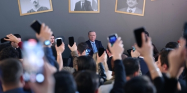 Cumhurbaşkanı Erdoğan, AK Parti Gençlik Buluşmaları’nda Üniversiteli Gençlerle Bir Araya Geldi