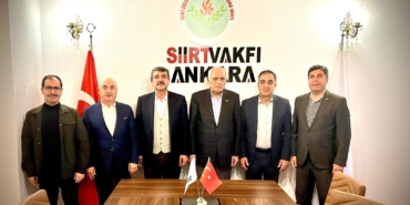 AK Parti Batman Milletvekili Ferhat Nasıroğlu ve Türk Kızılayı Yönetim Kurulu Üyesi Yener Tanık’tan Siirt Vakfı Ankara Şubesi’ne Ziyaret