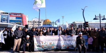 “Sinmiyoruz, Susmuyoruz, Gazze’yi Unutmuyoruz” Açıklaması: Van Filistin’e Destek Platformu’ndan İsrail’e Sert Tepki