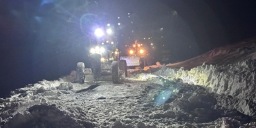 Van’da Kar Esareti: Büyükşehir Ekipleri Hasta ve Mahsur Kalanlar İçin Seferber Oldu