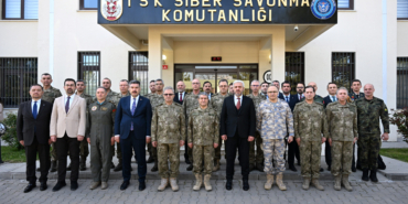 GENELKURMAY-BASKANI-BAYRAKTAROGLU-NATO-_1277231_380104-scaled.jpg