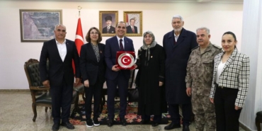 Vali Ercan Turan, 15 Temmuz Şehidi Bülent Yurtseven’in Ailesini Ağırladı