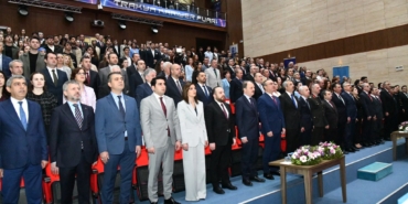 HHuTB1TWwAMTa54.jpg