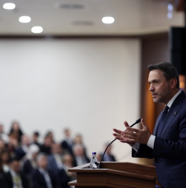 BAKAN-BAYRAKTAR-‘TURKIYENIN-ENERJI-GUV_1563544_465264.jpg