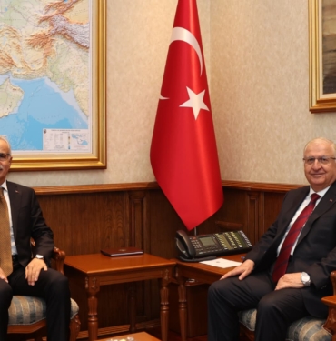 BAKAN-URALOGLU-BAKAN-GULERI-ZIYARET-ETT_1557229_463410.jpg